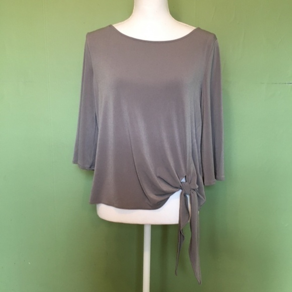 Banana Republic‎ grey top with 3/4 sleeves